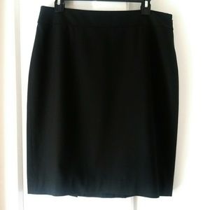 Ann Taylor | Classic Black Pencil Skirt